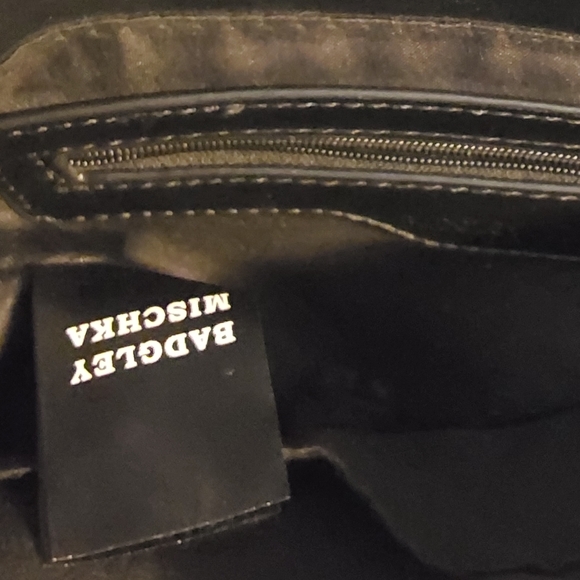 Badgley Mischka Quilted crossbody - Picture 5 of 8